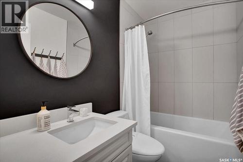 835 Swan Crescent, Saskatoon, SK - Indoor Photo Showing Bathroom