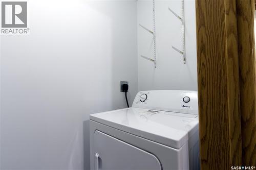 209 2931 Harding Street, Regina, SK - Indoor Photo Showing Laundry Room