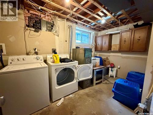 5309 2Nd Avenue N, Regina, SK - Indoor Photo Showing Laundry Room
