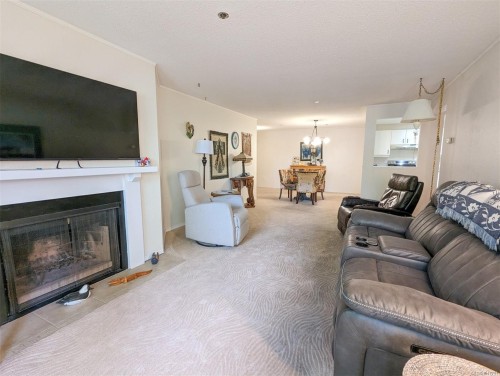 309-1560 Hillside Ave  Victoria, BC V8T 5B8