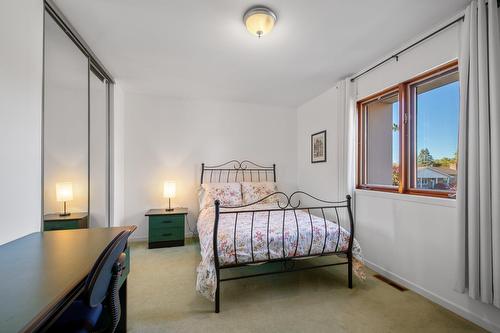 Bedroom - 52 Rue Lebel, Saint-Jean-Sur-Richelieu, QC - Indoor Photo Showing Bedroom