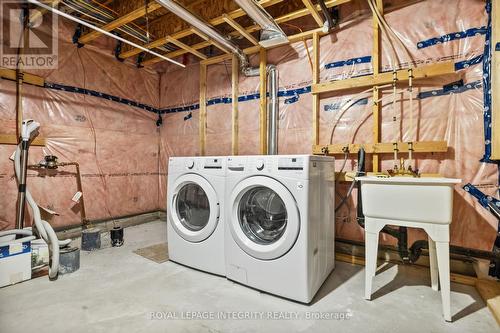 807 Mercier Crescent E, Ottawa, ON - Indoor Photo Showing Laundry Room