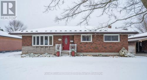 5 BERGIN AVENUE  Centre Wellington (Fergus), ON N1M 1A7
