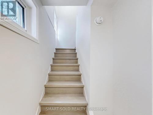 1051 Janette Street, Newmarket, ON - Indoor Photo Showing Other Room