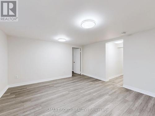 1051 Janette Street, Newmarket, ON - Indoor