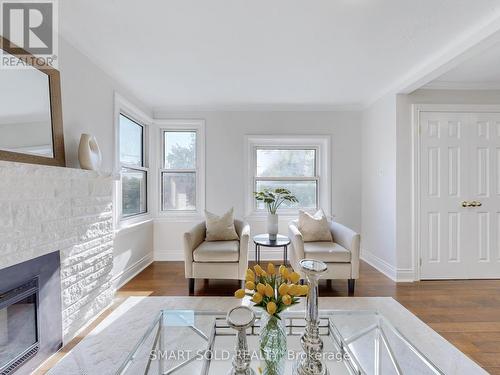 1051 Janette Street, Newmarket, ON - Indoor Photo Showing Living Room With Fireplace