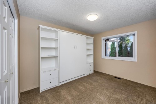 2431 Wilcox Terr, Central Saanich, BC 