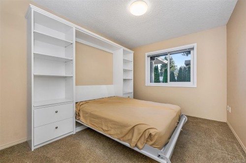 2431 Wilcox Terr, Central Saanich, BC 