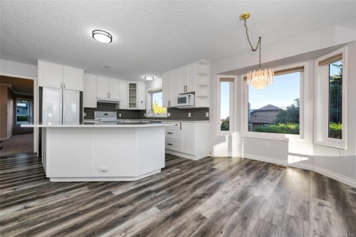 2431 Wilcox Terr, Central Saanich, BC 