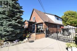 5367 KITCHENER STREET  Niagara Falls (Clifton Hill), ON L2G 1B6