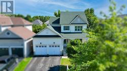 39 HURST STREET  Halton Hills, ON L7J 2Z8