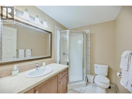 4300 44Th Avenue Unit# 307, Osoyoos, BC - Indoor Photo Showing Bathroom