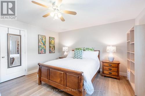 2338 Norland Drive, Burlington, ON - Indoor Photo Showing Bedroom
