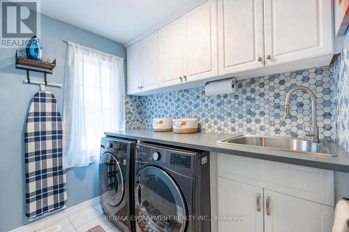 2338 Norland Drive, Burlington, ON - Indoor Photo Showing Laundry Room