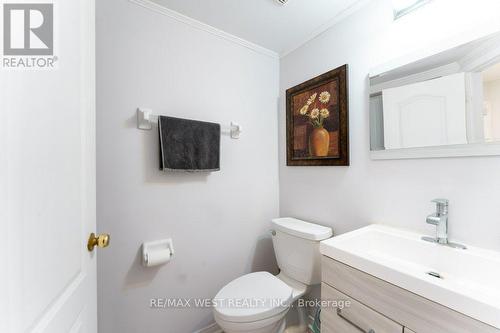 3143 Clayhill Road, Mississauga, ON - Indoor Photo Showing Bathroom