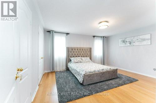 3143 Clayhill Road, Mississauga, ON - Indoor Photo Showing Bedroom
