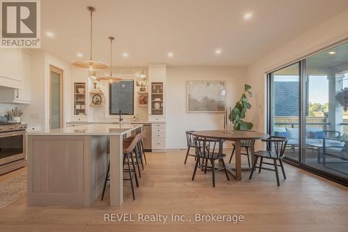 21 Arsenault Crescent, Pelham (Fonthill), ON - Indoor