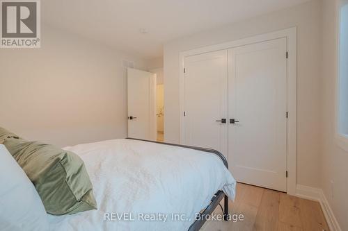 21 Arsenault Crescent, Pelham (Fonthill), ON - Indoor Photo Showing Bedroom
