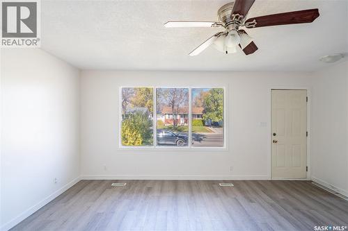 3111 Dewdney Avenue E, Regina, SK - Indoor Photo Showing Other Room