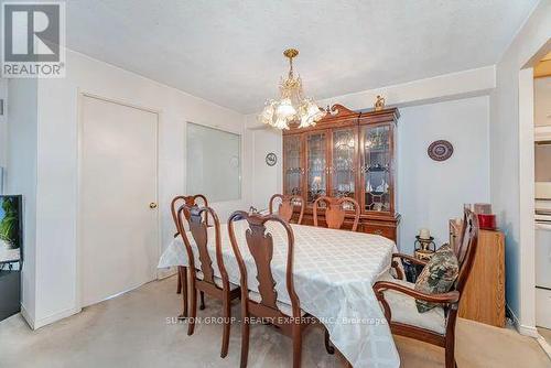 615 - 115 Hillcrest Avenue, Mississauga, ON - Indoor Photo Showing Dining Room