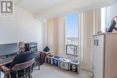 615 - 115 Hillcrest Avenue, Mississauga, ON - Indoor Photo Showing Office
