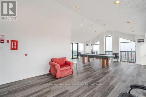 615 - 115 Hillcrest Avenue, Mississauga, ON - Indoor Photo Showing Other Room