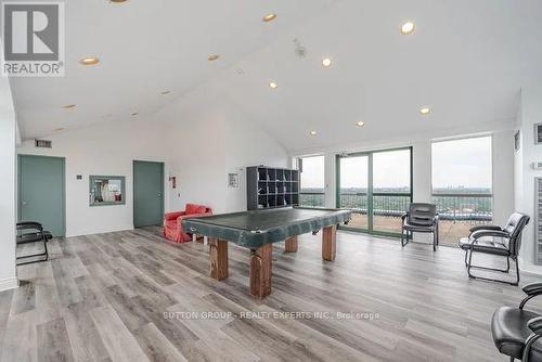 615 - 115 Hillcrest Avenue, Mississauga, ON - Indoor Photo Showing Other Room