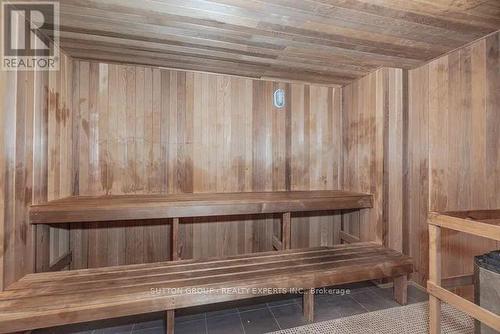 615 - 115 Hillcrest Avenue, Mississauga, ON - Indoor Photo Showing Other Room