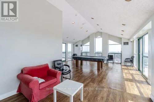 615 - 115 Hillcrest Avenue, Mississauga, ON - Indoor