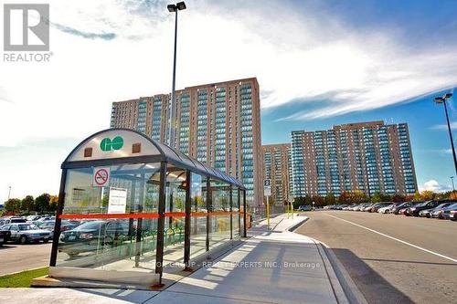 615 - 115 Hillcrest Avenue, Mississauga, ON - Outdoor