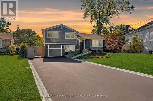 296 Kent Crescent, Burlington, ON - Outdoor