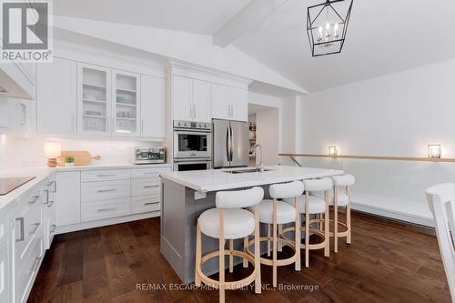296 Kent Crescent, Burlington, ON - Indoor Photo Showing Kitchen With Upgraded Kitchen