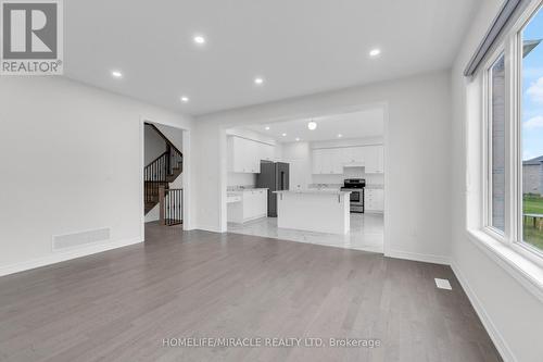 249 Chippewa Avenue, Shelburne, ON - Indoor Photo Showing Kitchen