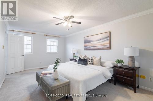 2093 The Chase, Mississauga, ON - Indoor Photo Showing Bedroom