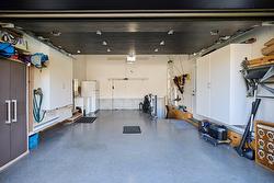 Garage - 