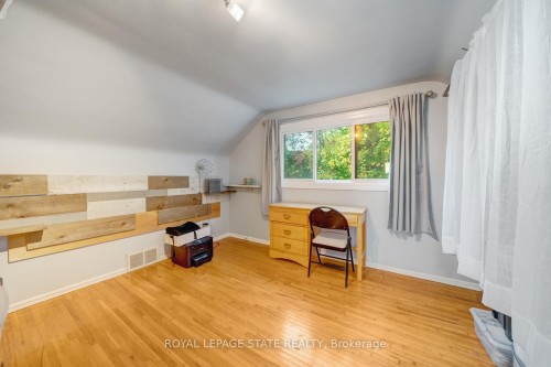 62 Brentwood Drive, Hamilton, ON - Indoor