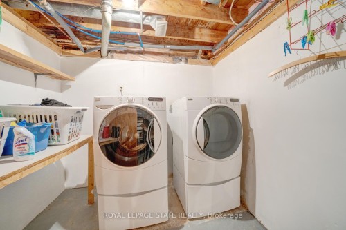62 Brentwood Drive, Hamilton, ON - Indoor Photo Showing Laundry Room