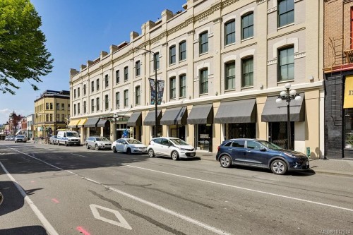 306-610 Johnson St, Victoria, BC - Outdoor With Facade