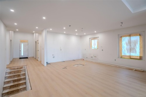 5560 Rutherford Rd, Nanaimo, BC 