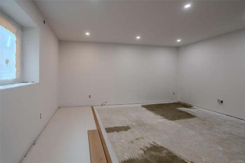 5560 Rutherford Rd, Nanaimo, BC 