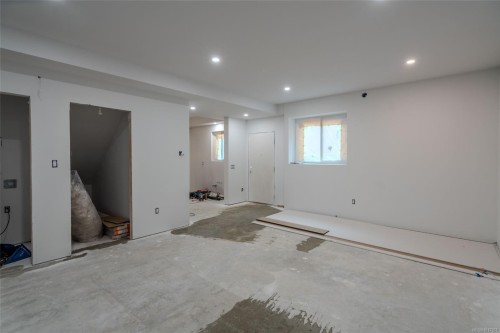 5560 Rutherford Rd, Nanaimo, BC 