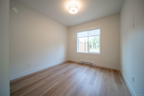 200 Acacia St, Parksville, BC - Indoor Photo Showing Other Room