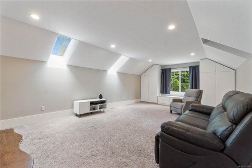 1156 Allgard Rd, Qualicum Beach, BC 