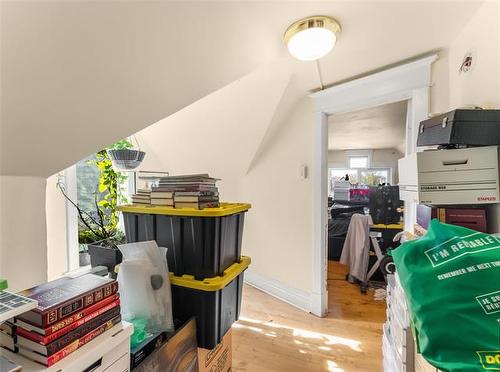 77 Sherbrook St, Winnipeg, MB 