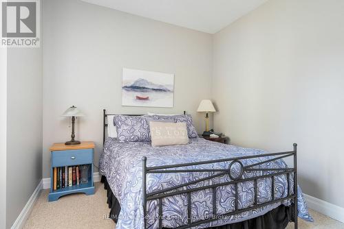 114 - 184 Snowbridge Way, Blue Mountains, ON - Indoor Photo Showing Bedroom