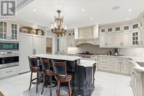 883 Parkland Avenue, Mississauga, ON - Indoor Photo Showing Kitchen With Upgraded Kitchen