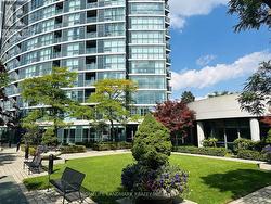 2306 - 28 HARRISON GARDEN BOULEVARD  Toronto, ON M2N 7B5