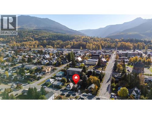532 6Th Avenue, Fernie, BC - Outdoor With View