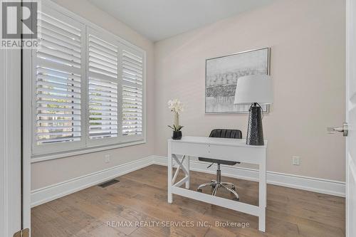 958 Beach Boulevard, Hamilton, ON - Indoor