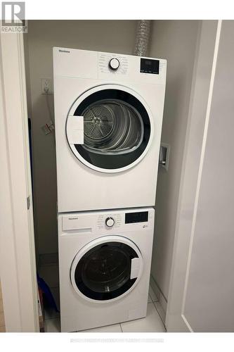 1311 - 3079 Trafalgar Road, Oakville, ON - Indoor Photo Showing Laundry Room
